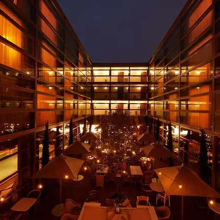 Mondrian Les Carmes Hotel