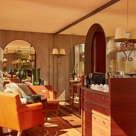 Hotel Mondrian Les Carmes