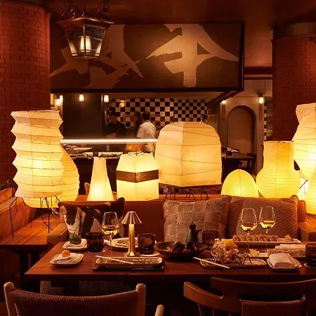 Hotel Mondrian Les Carmes *