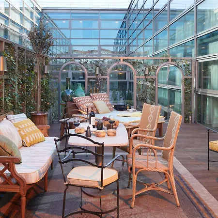 Hotell Mondrian Les Carmes *