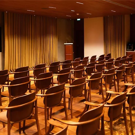 Mondrian Les Carmes Hotell *