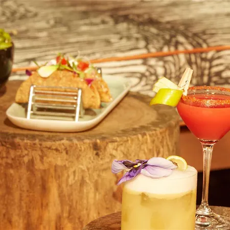 Mondrian Les Carmes *