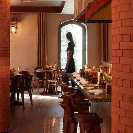 Mondrian Les Carmes Hotel