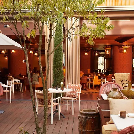 Hotel Mondrian Les Carmes *