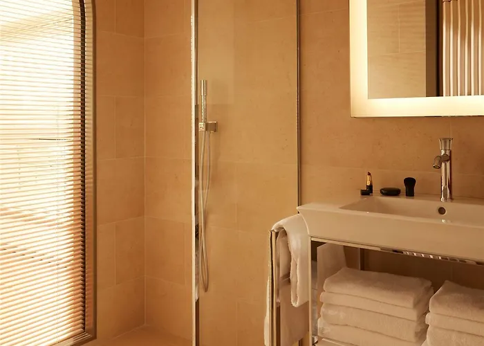 Mondrian Les Carmes Hotell Bordeaux