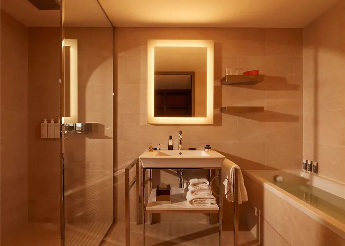 Mondrian Les Carmes Bordeaux