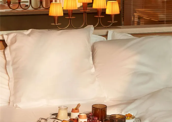 Mondrian Les Carmes Hotell