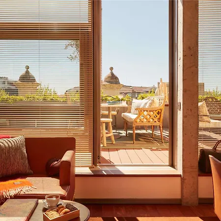 Mondrian Les Carmes Hotel *