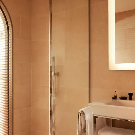 Hotel Mondrian Les Carmes