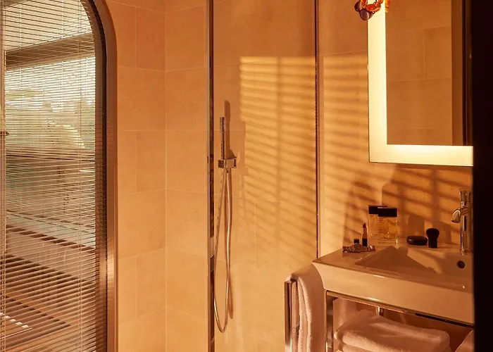 Otel Mondrian Les Carmes