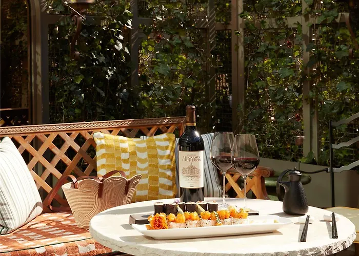 Mondrian Les Carmes Otel *