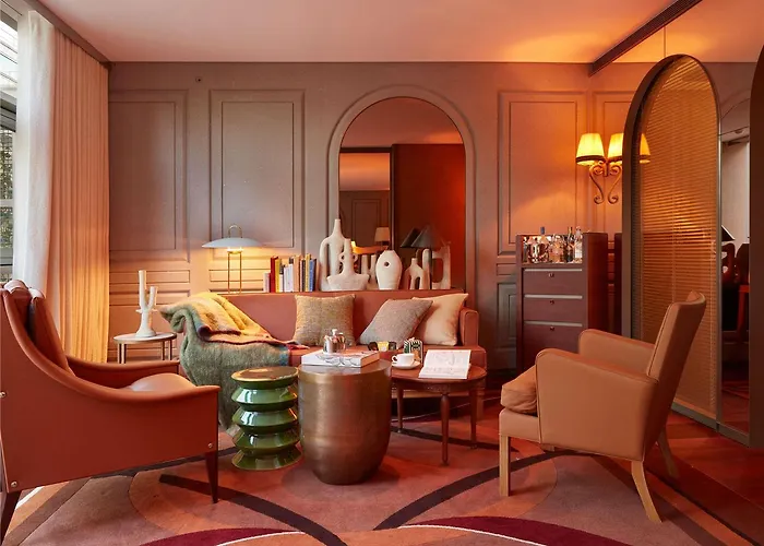 Mondrian Les Carmes * בורדו