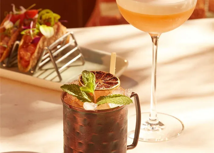 Mondrian Les Carmes *