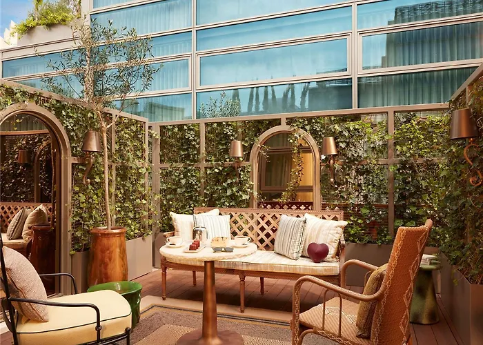 Mondrian Les Carmes בורדו