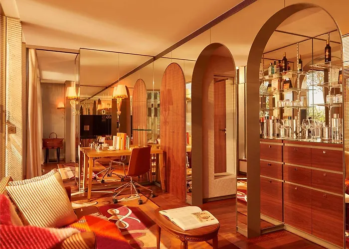 Mondrian Les Carmes בורדו